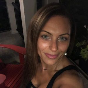 Meet your Posher, Fadia